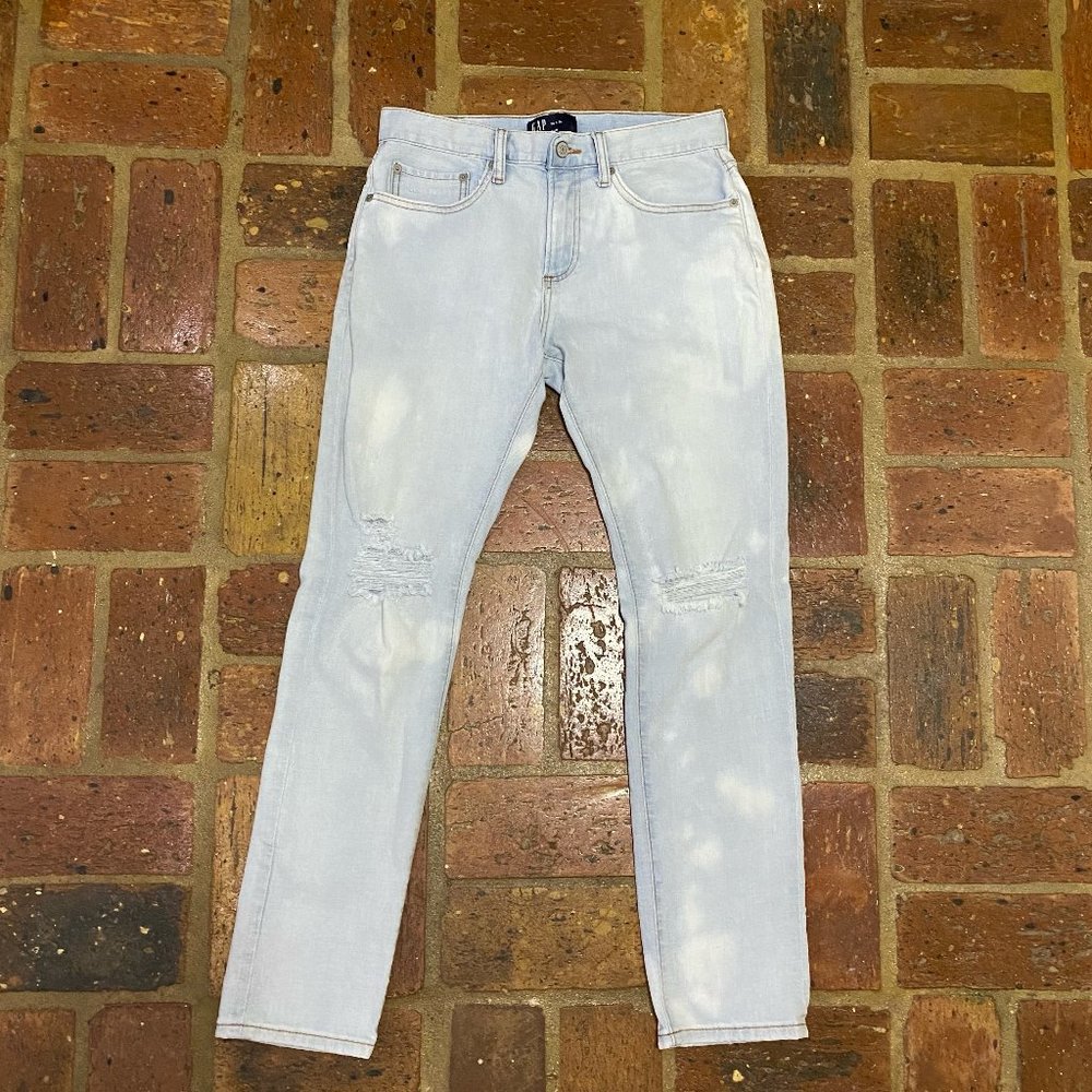 Gap Distressed Jeans! Size 29/30